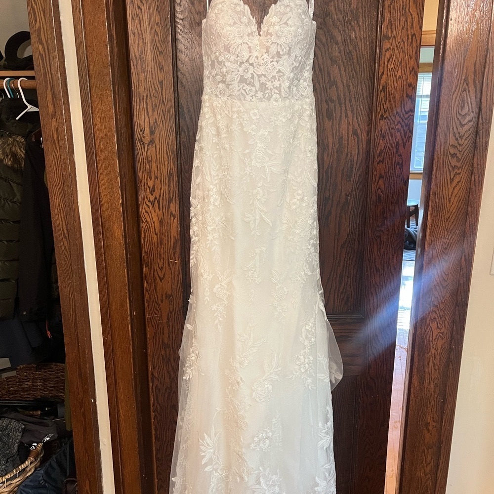 Essence of Australia Lace Wedding Dress